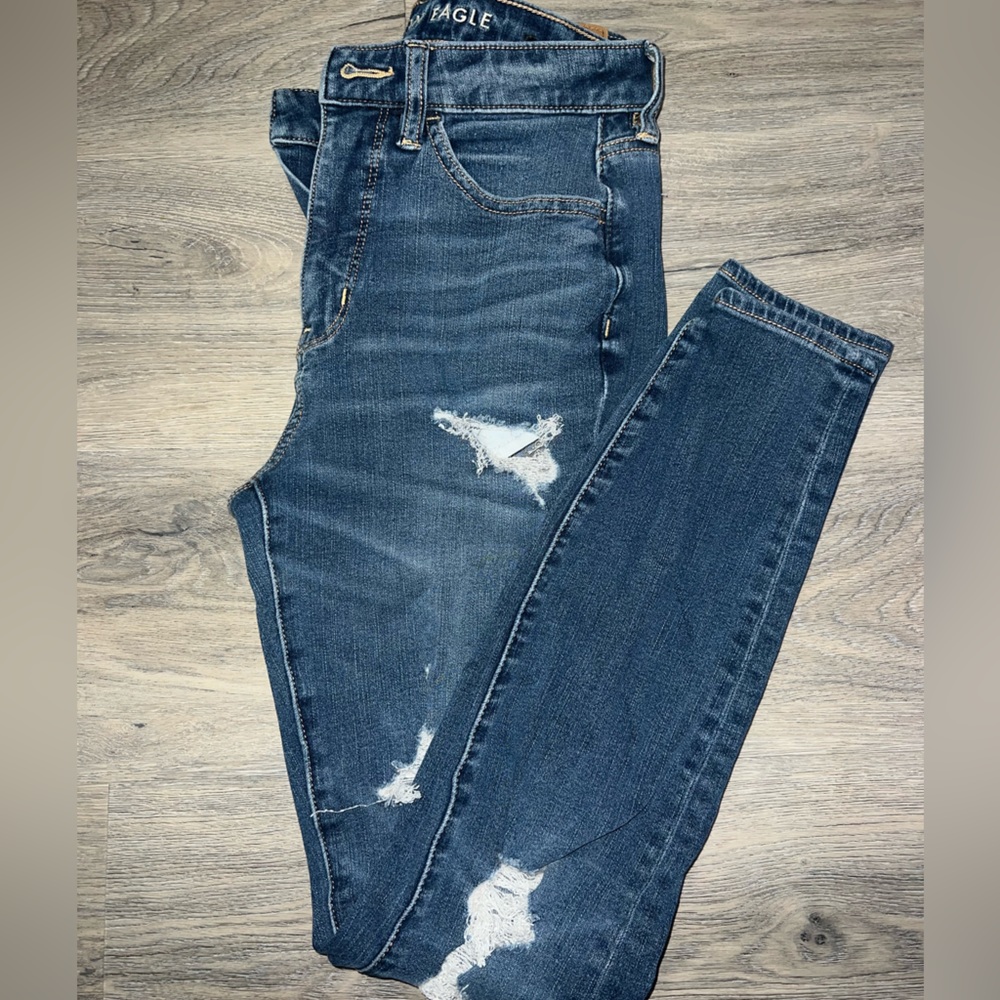 Womans American Eagle Jeans